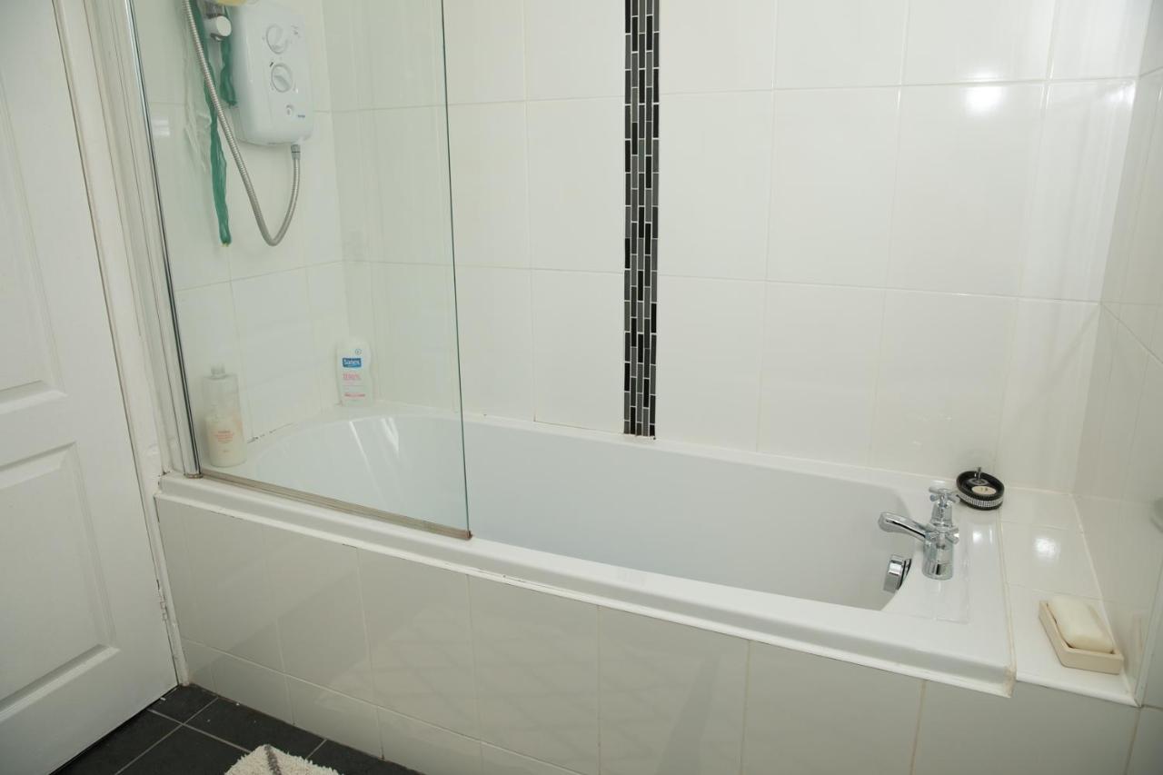 Stunning 2Nd Floor 2 Bedroom Massionette Apartment グラスゴー エクステリア 写真