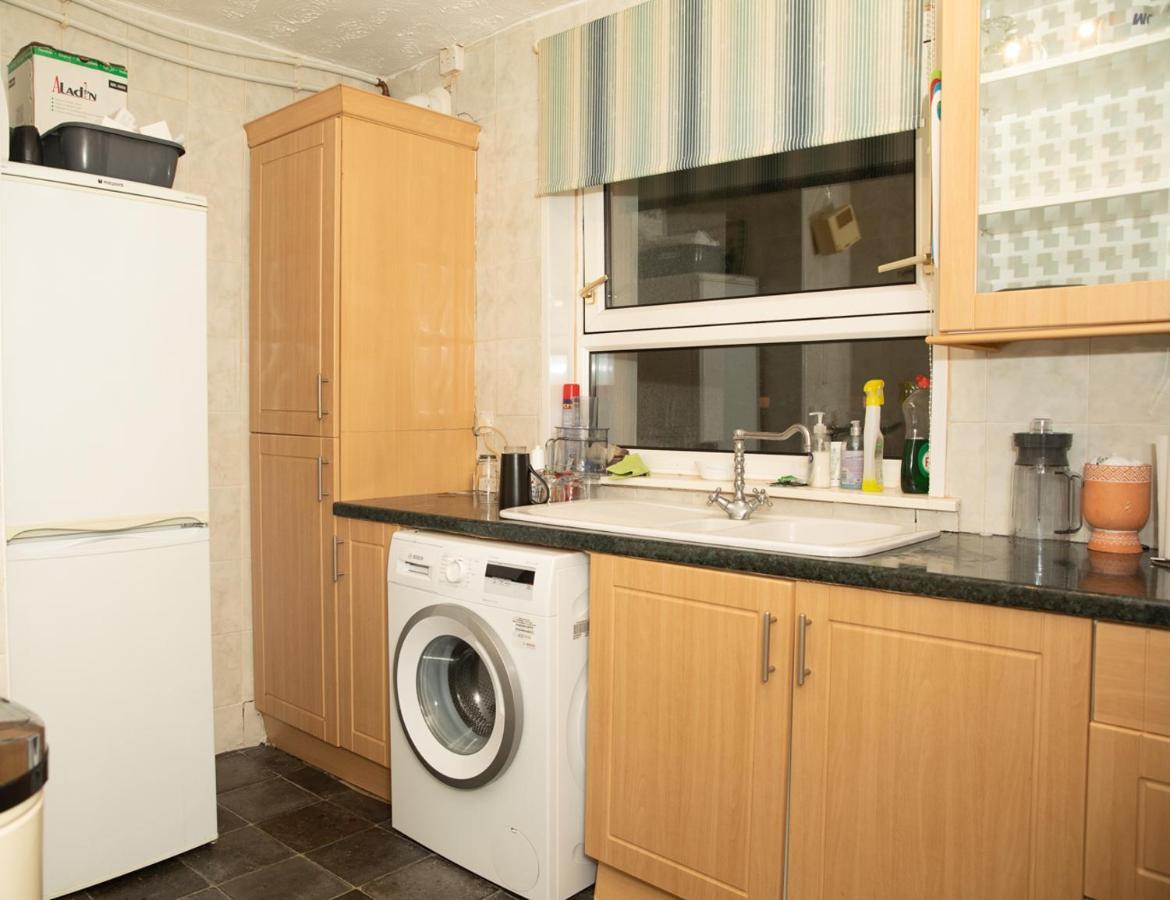 Stunning 2Nd Floor 2 Bedroom Massionette Apartment グラスゴー エクステリア 写真